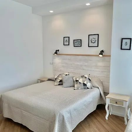 Catalogna10 Гостевой дом 3*